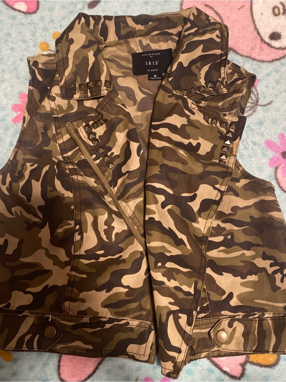 iris Camo Studded Utility Vest in Brown and Green